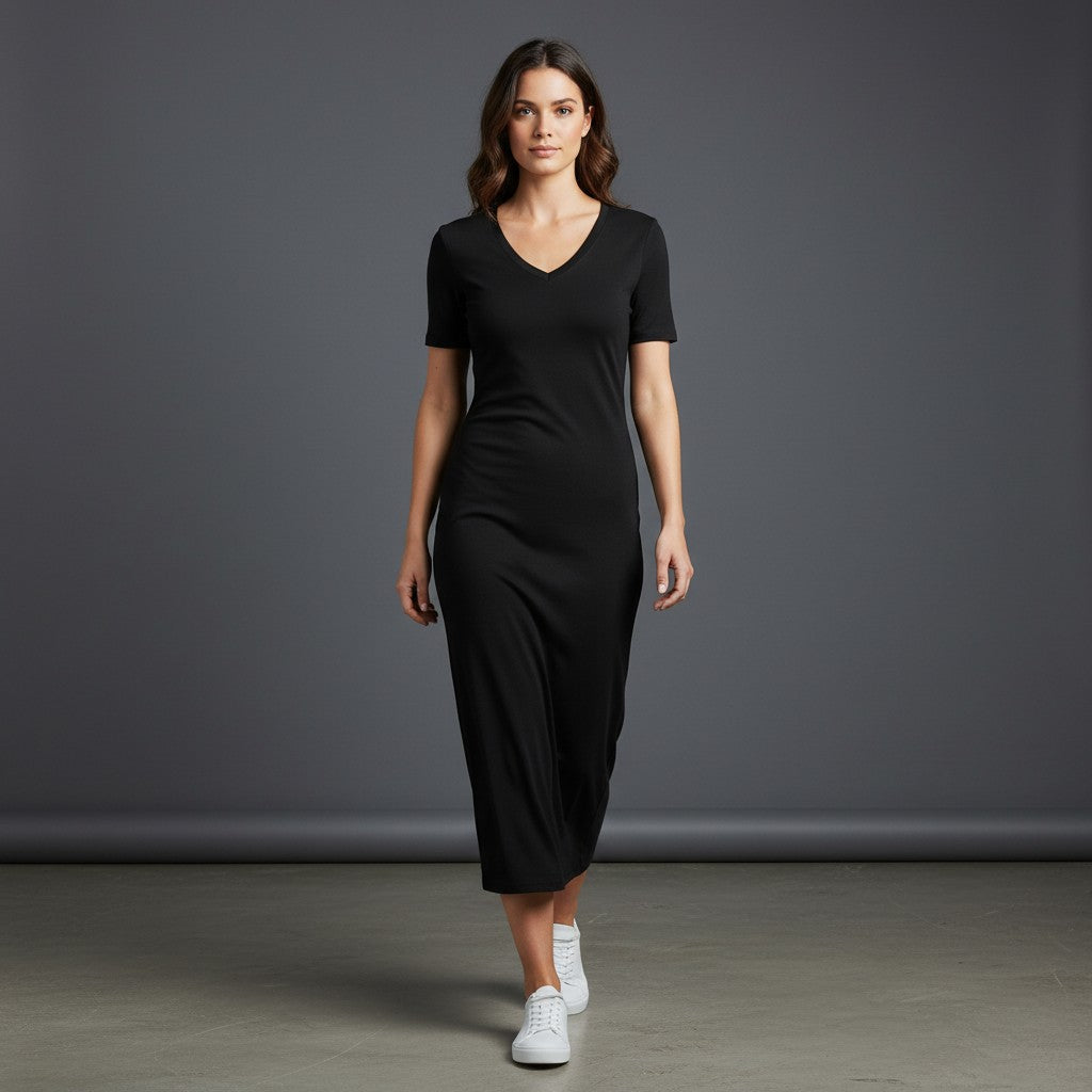 Omina black viscose blend maxi dress with V-neck, short sleeves, body-skimming fit, and side slit.