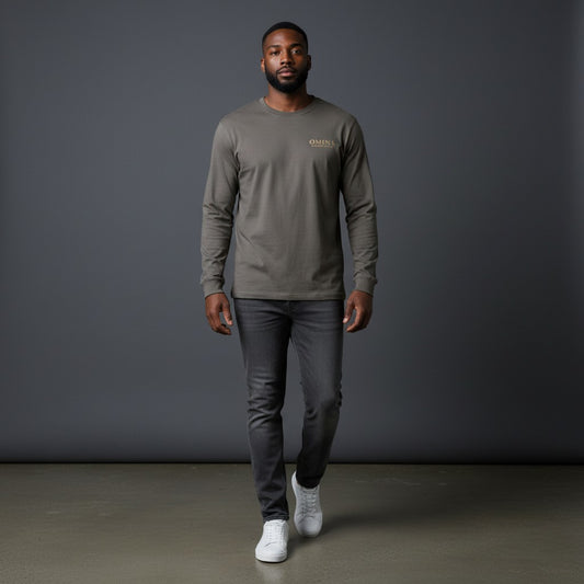 Omina grey cotton blend long-sleeve t-shirt with crewneck and relaxed fit, featuring a small logo on the chest.